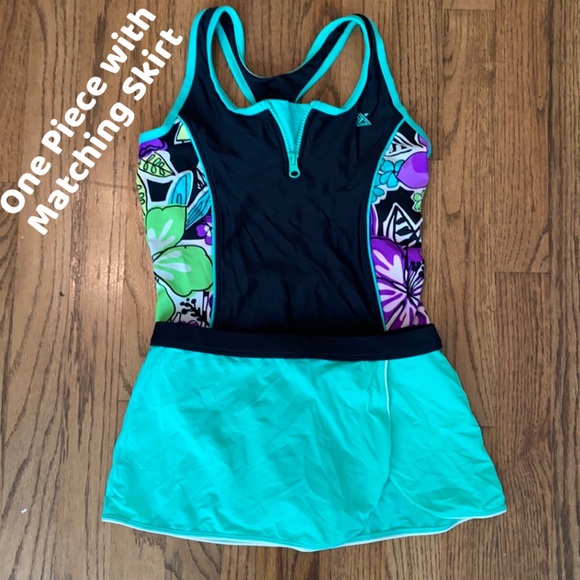 ZeroXposur Other - 💰2/$9💰ZeroXPosur One Piece W Skirt Girls 12